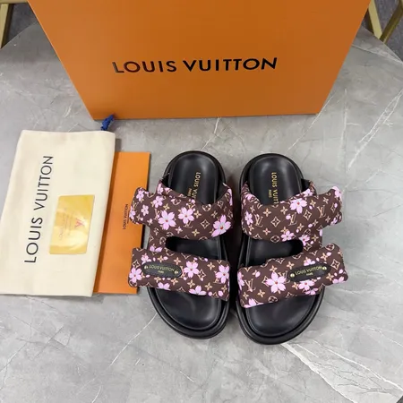 ルイヴィトン スリッパ