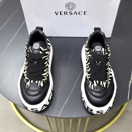 ヴェルサーチ カジュアルシューズ