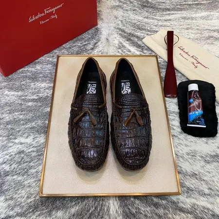 フェラガモ ビジネスシューズ