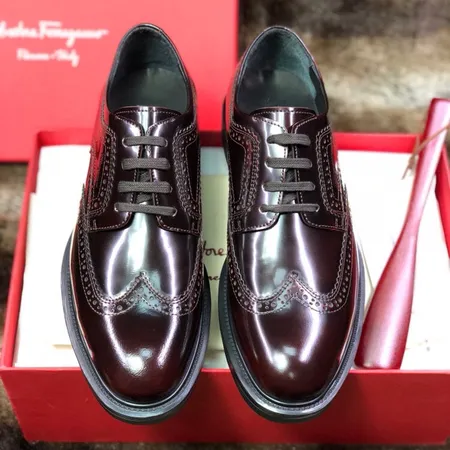フェラガモ ビジネスシューズ