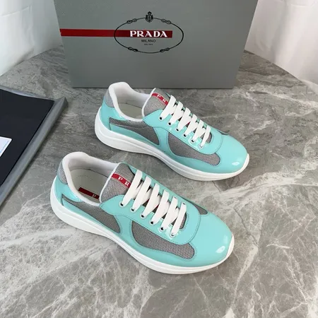 プラダ カジュアルシューズ