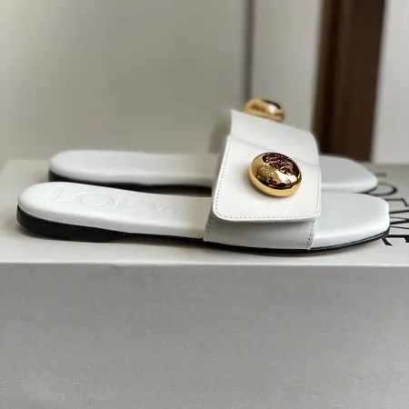 ロエベ スリッパ