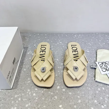 ロエベ スリッパ