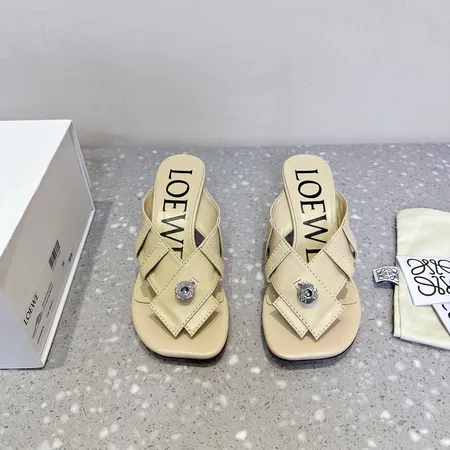 ロエベ サンダル