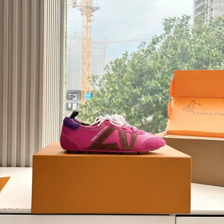 ルイヴィトン カジュアルシューズ