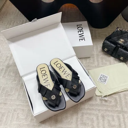 ロエベ スリッパ