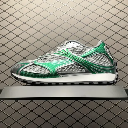 ボッテガ ヴェネタ カジュアルシューズ