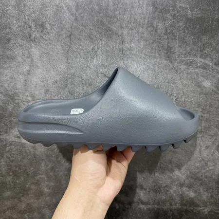 アディダス スリッパ