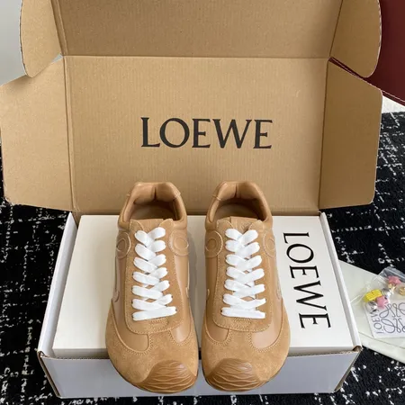 ロエベ カジュアルシューズ