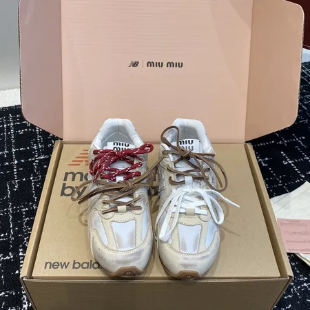 ミュウミュウ スニーカー