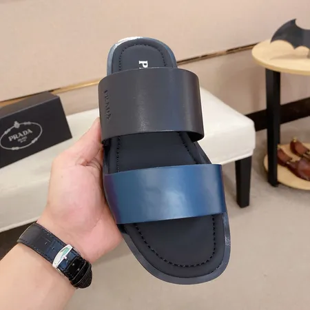 プラダ スリッパ