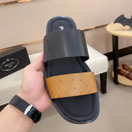 プラダ スリッパ