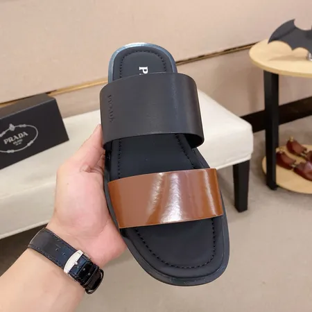 プラダ スリッパ