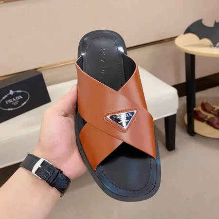 プラダ スリッパ