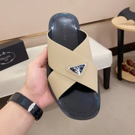 プラダ スリッパ