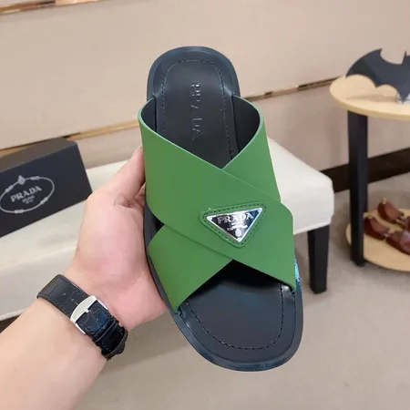 プラダ スリッパ