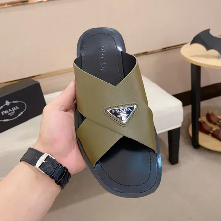 プラダ スリッパ