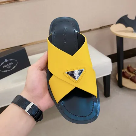 プラダ スリッパ