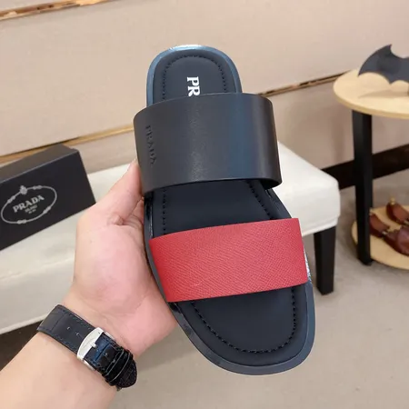 プラダ スリッパ