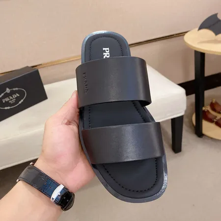 プラダ スリッパ