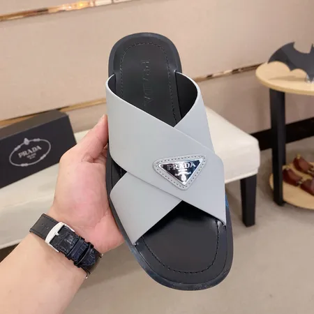 プラダ スリッパ