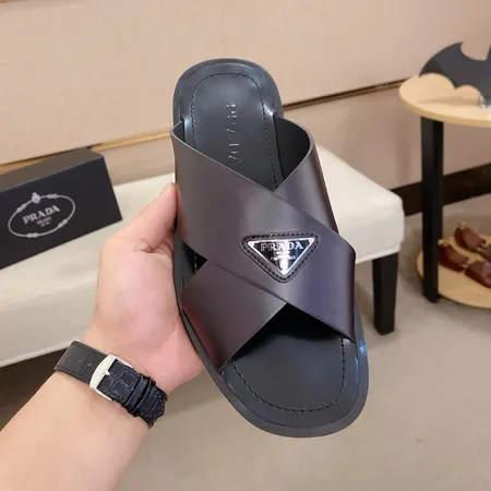 プラダ スリッパ