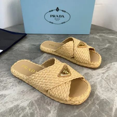 プラダ スリッパ