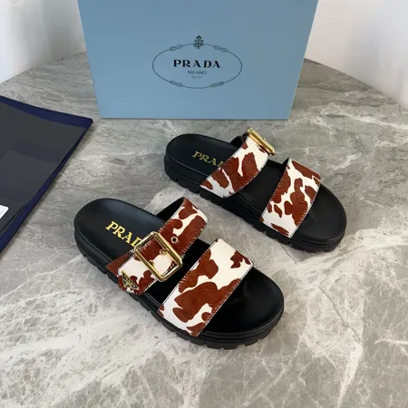 プラダ スリッパ