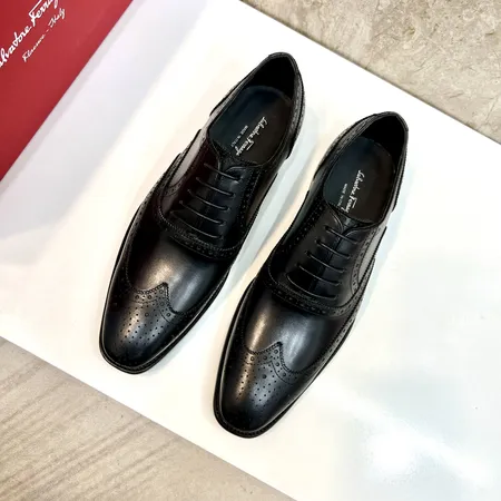 フェラガモ ビジネスシューズ