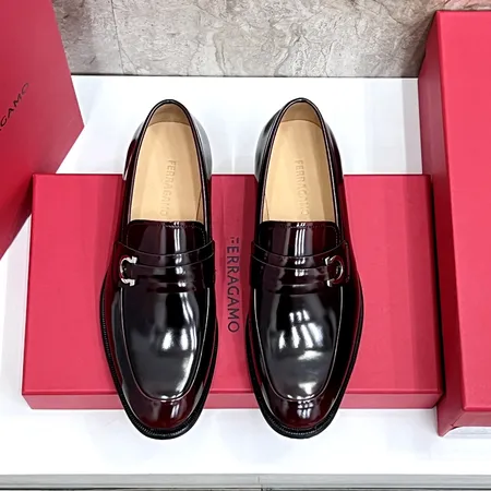 フェラガモ ビジネスシューズ