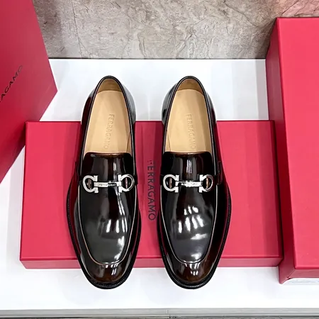 フェラガモ ビジネスシューズ