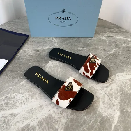 プラダ スリッパ