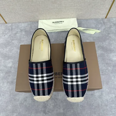 バーバリー ス カジュアルシューズ