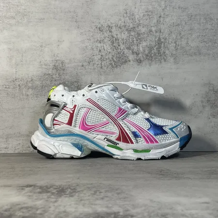 バレンシアガ スニーカー