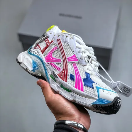 バレンシアガ スニーカー