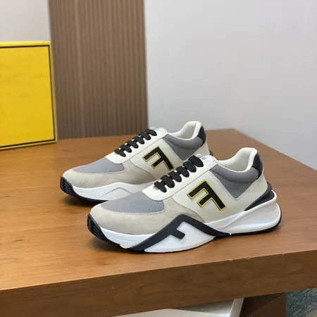 フェンディ スニーカー