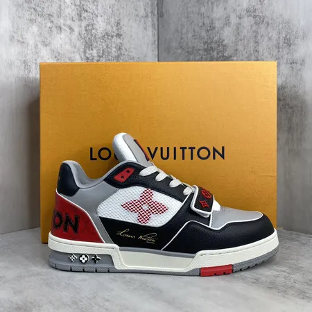 ルイヴィトン カジュアルシューズ