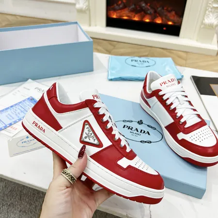 プラダ カジュアルシューズ