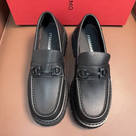 フェラガモ ビジネスシューズ