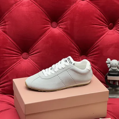 ミュウミュウ カジュアルシューズ