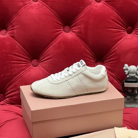 ミュウミュウ カジュアルシューズ