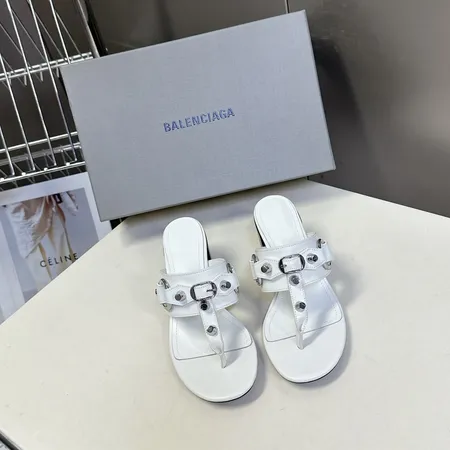 バレンシアガ サンダル