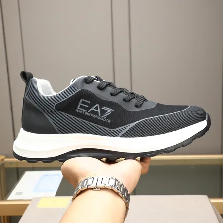 アルマーニ スニーカー