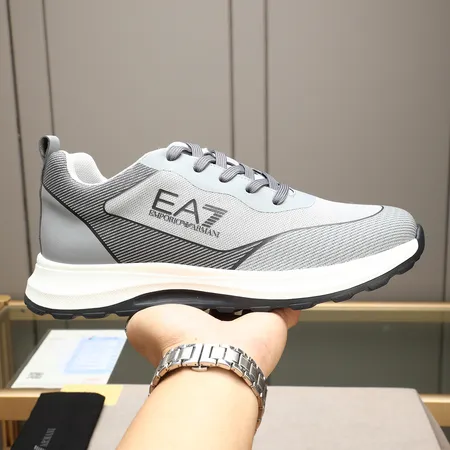 アルマーニ スニーカー