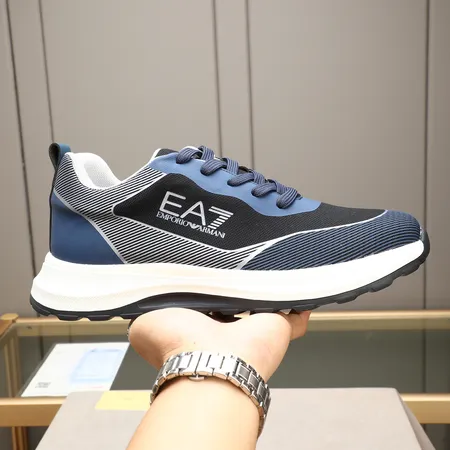 アルマーニ カジュアルシューズ