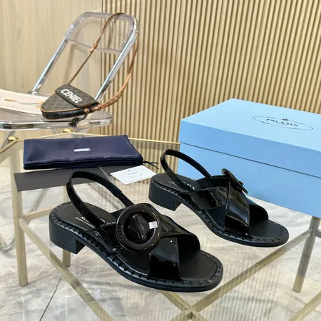 プラダ サンダル