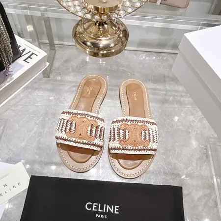 セリーヌ スリッパ