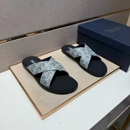 ディオール スリッパ