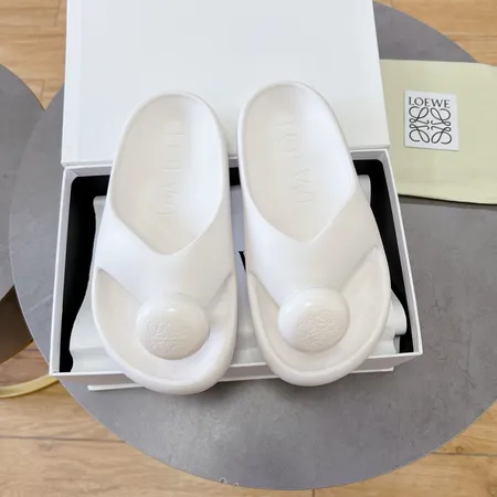 ロエベ スリッパ