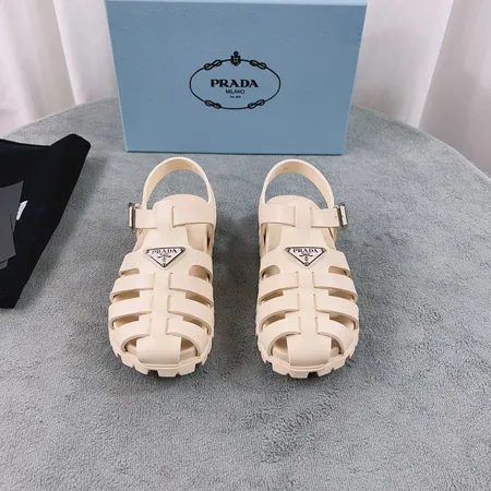 プラダ サンダル